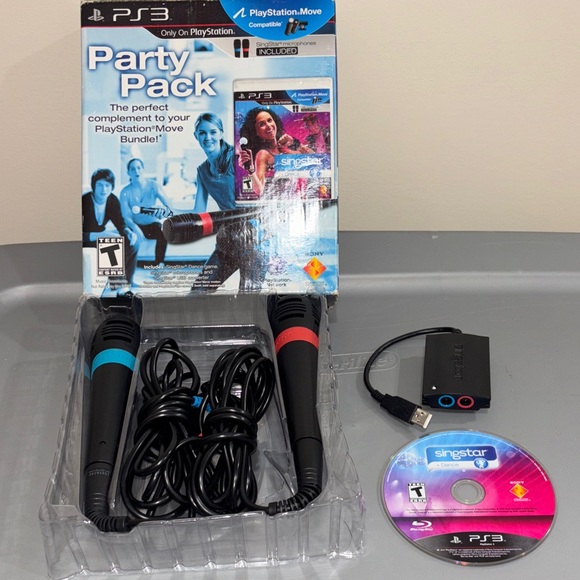 Ps3 Other - PayStation SingStar Party Pack for the PlayStation 3 Microphones - Black and Red